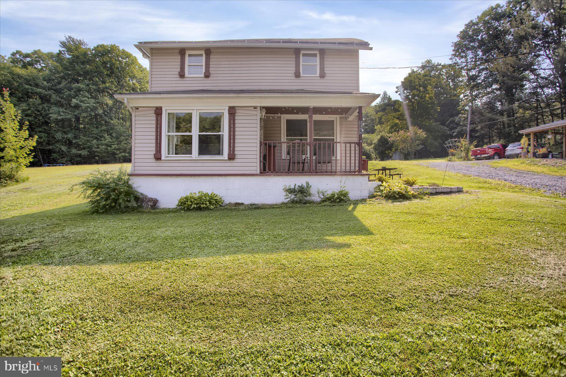 2356 Hogback Hl