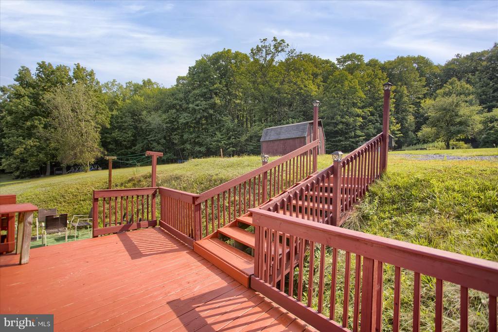 2356 Hogback Hl