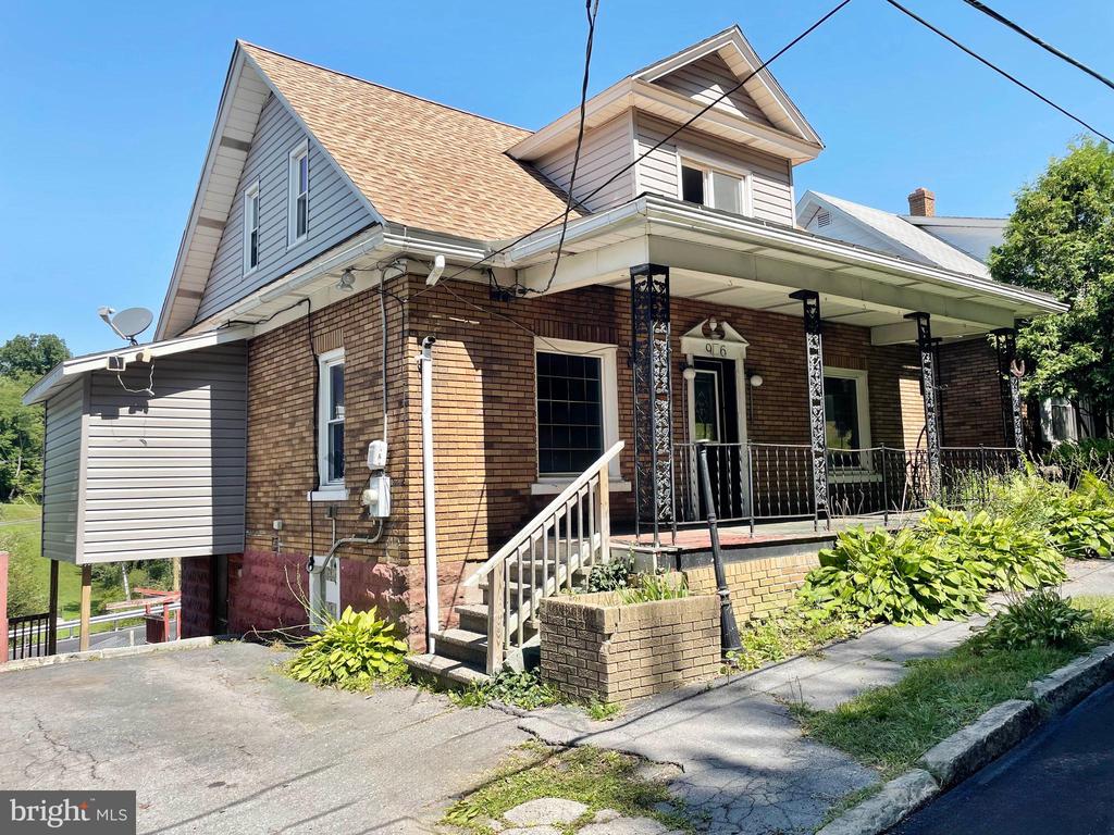 96 Lingle St