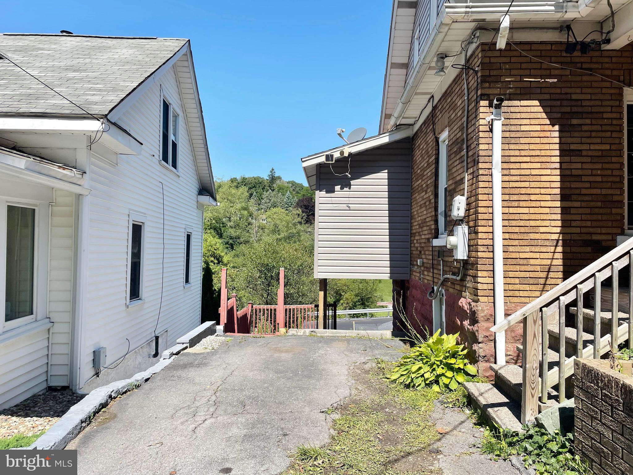 96 Lingle St