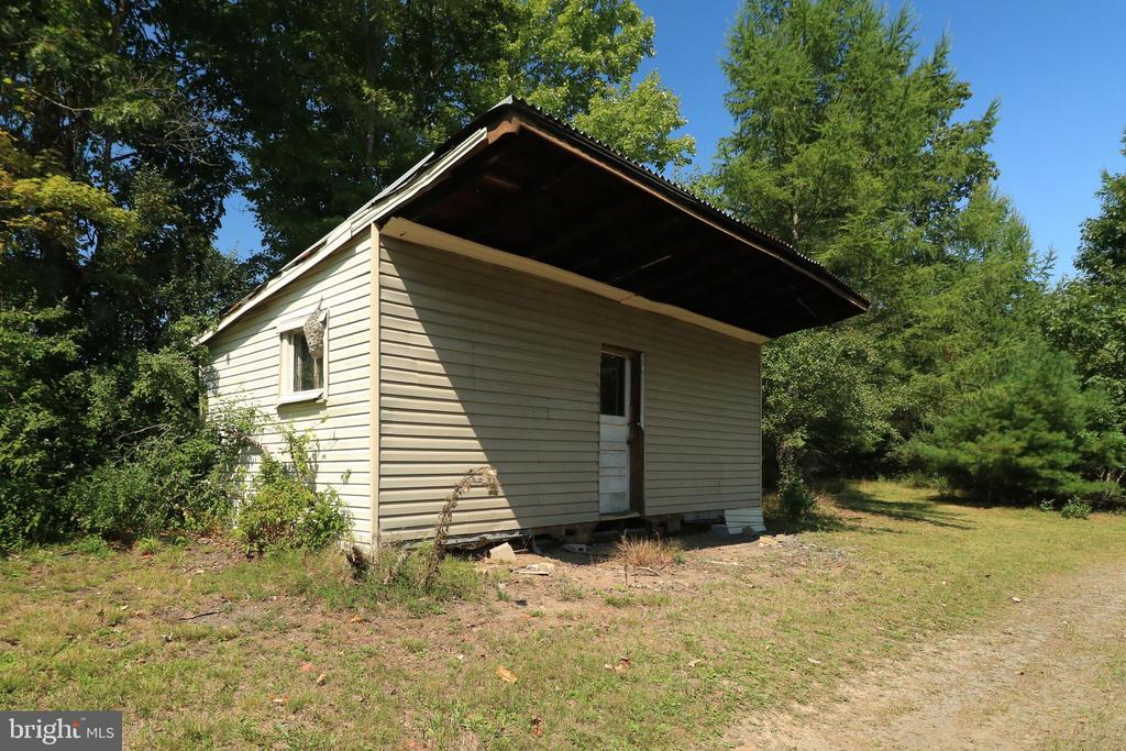 539 Blackburn Rd