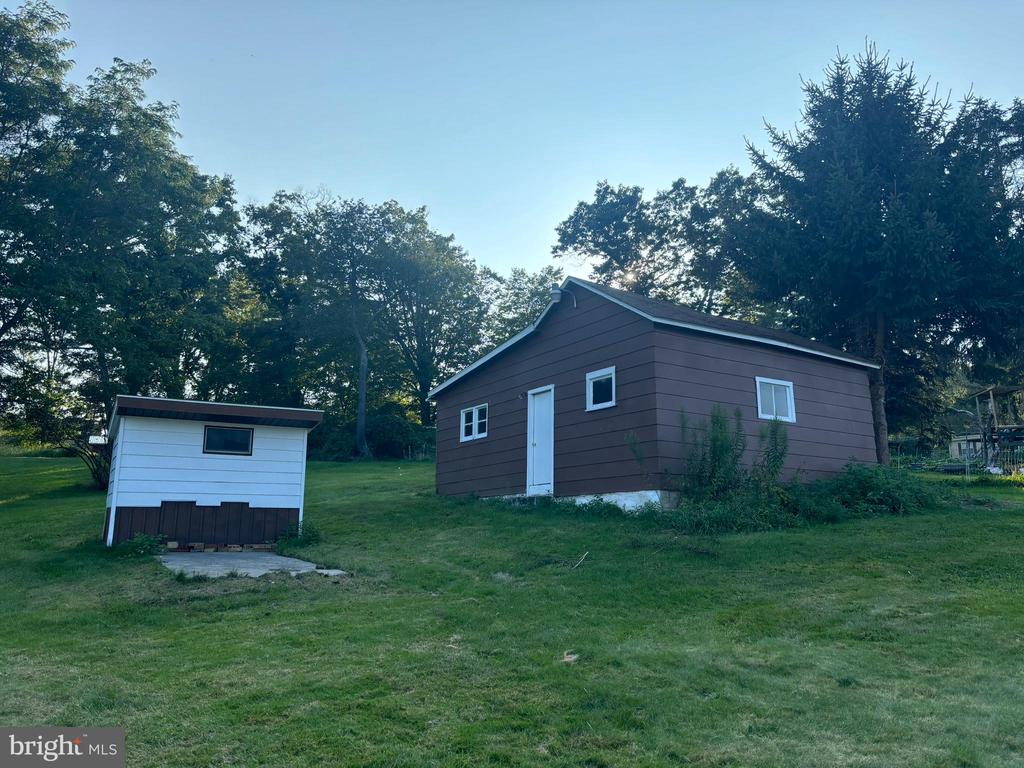 2865 Old Erie Pike Pike