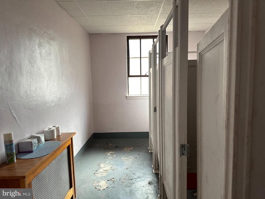 104 Indiana St