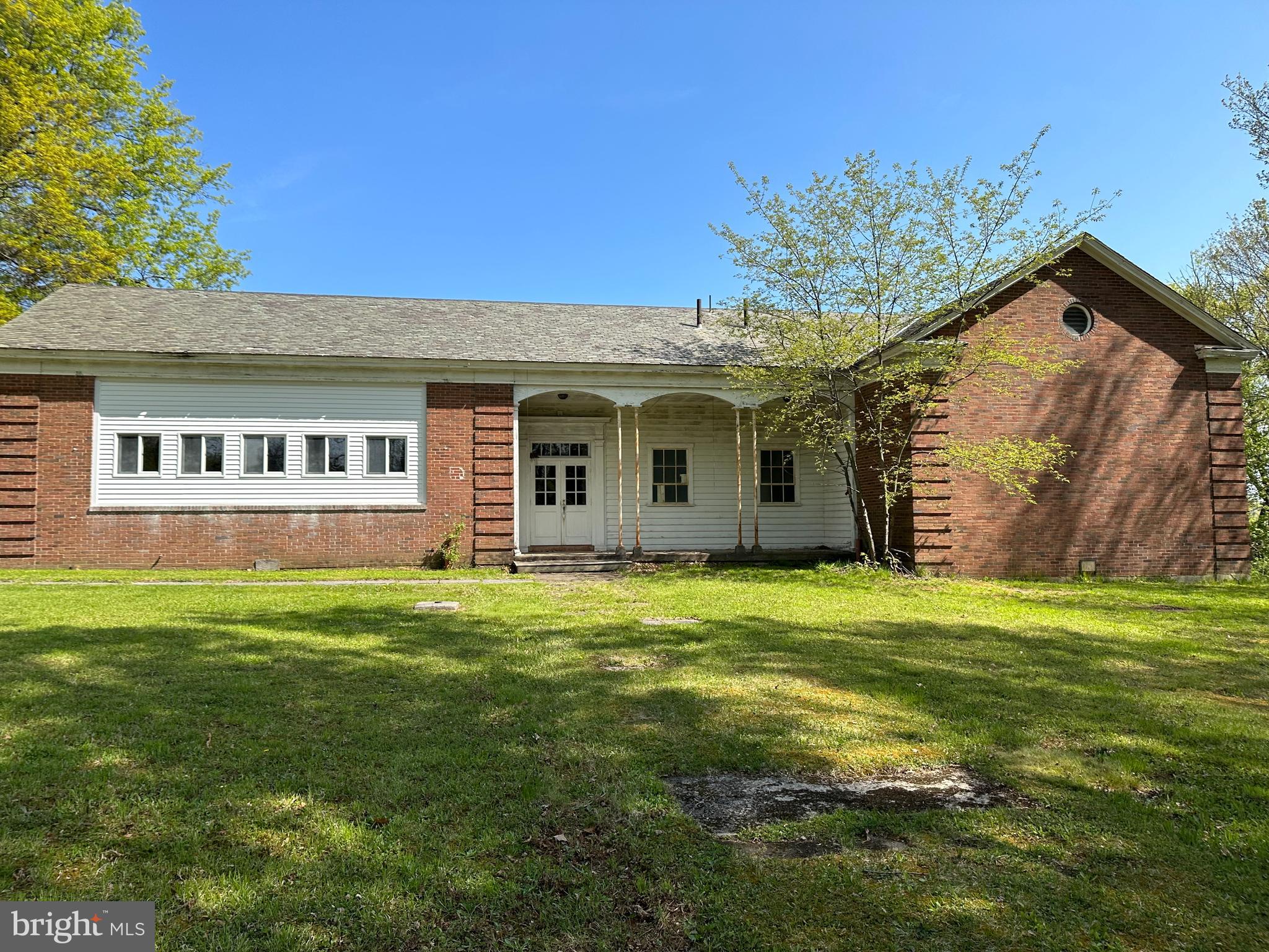 104 Indiana St