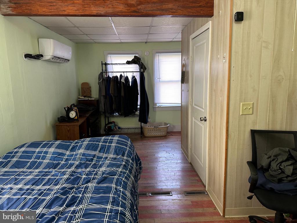 1111 Woodland Rd