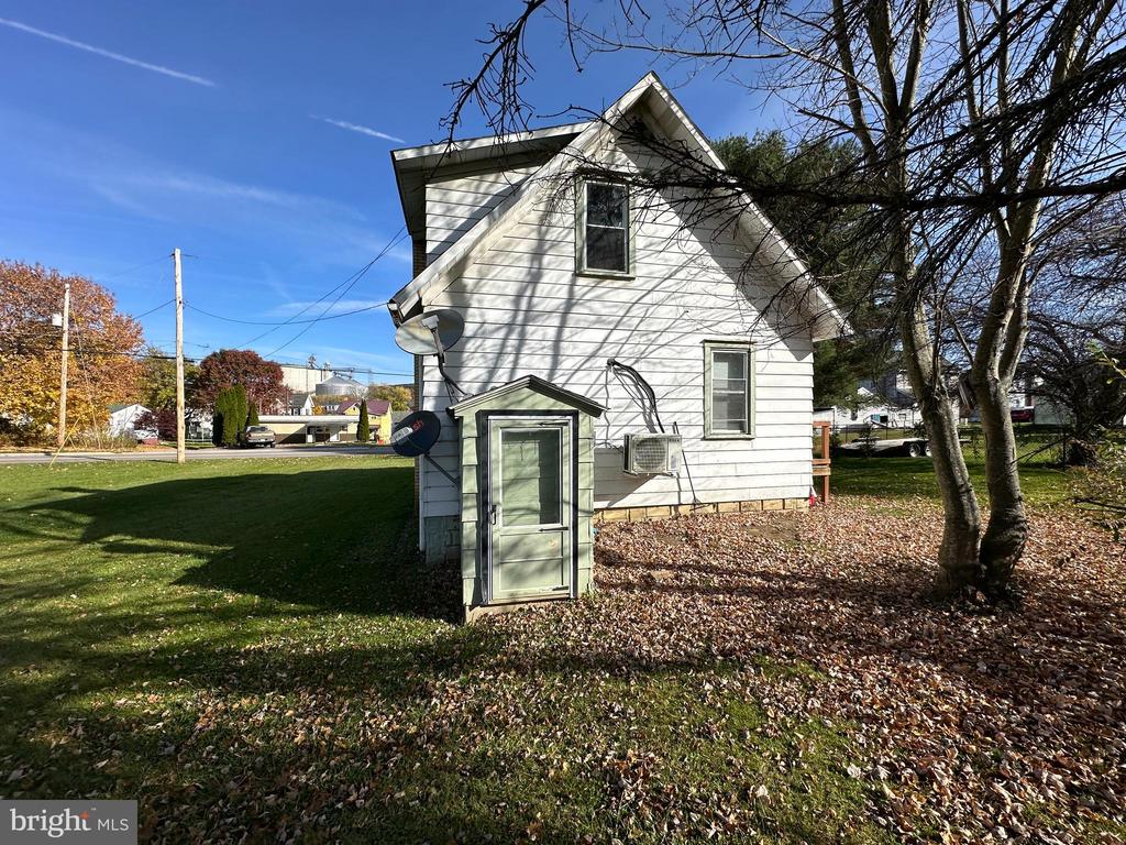 1111 Woodland Rd