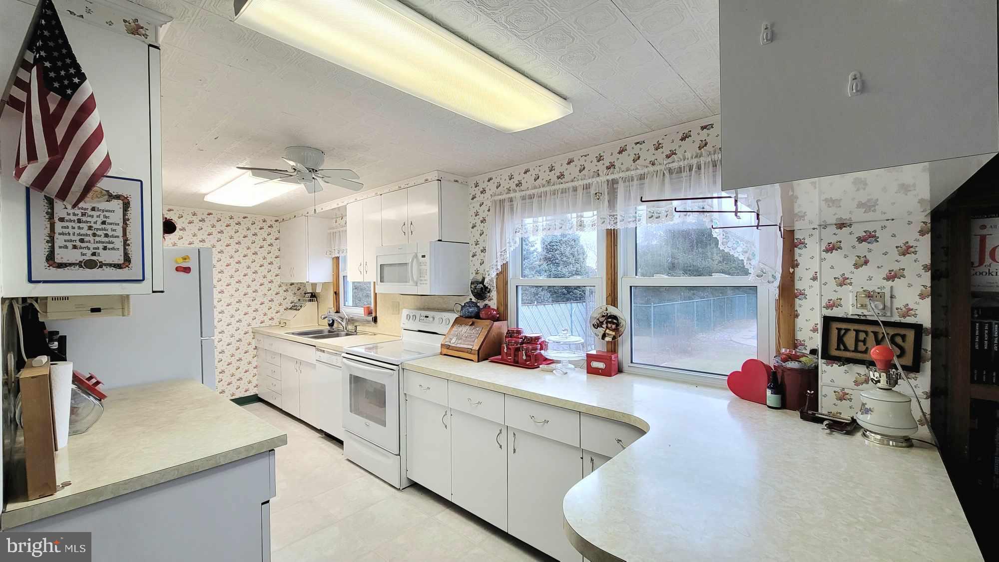 155 Glendale Ave