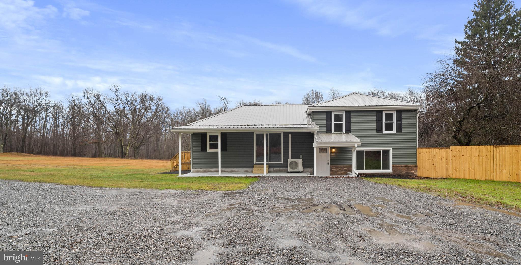 772 Link Rd