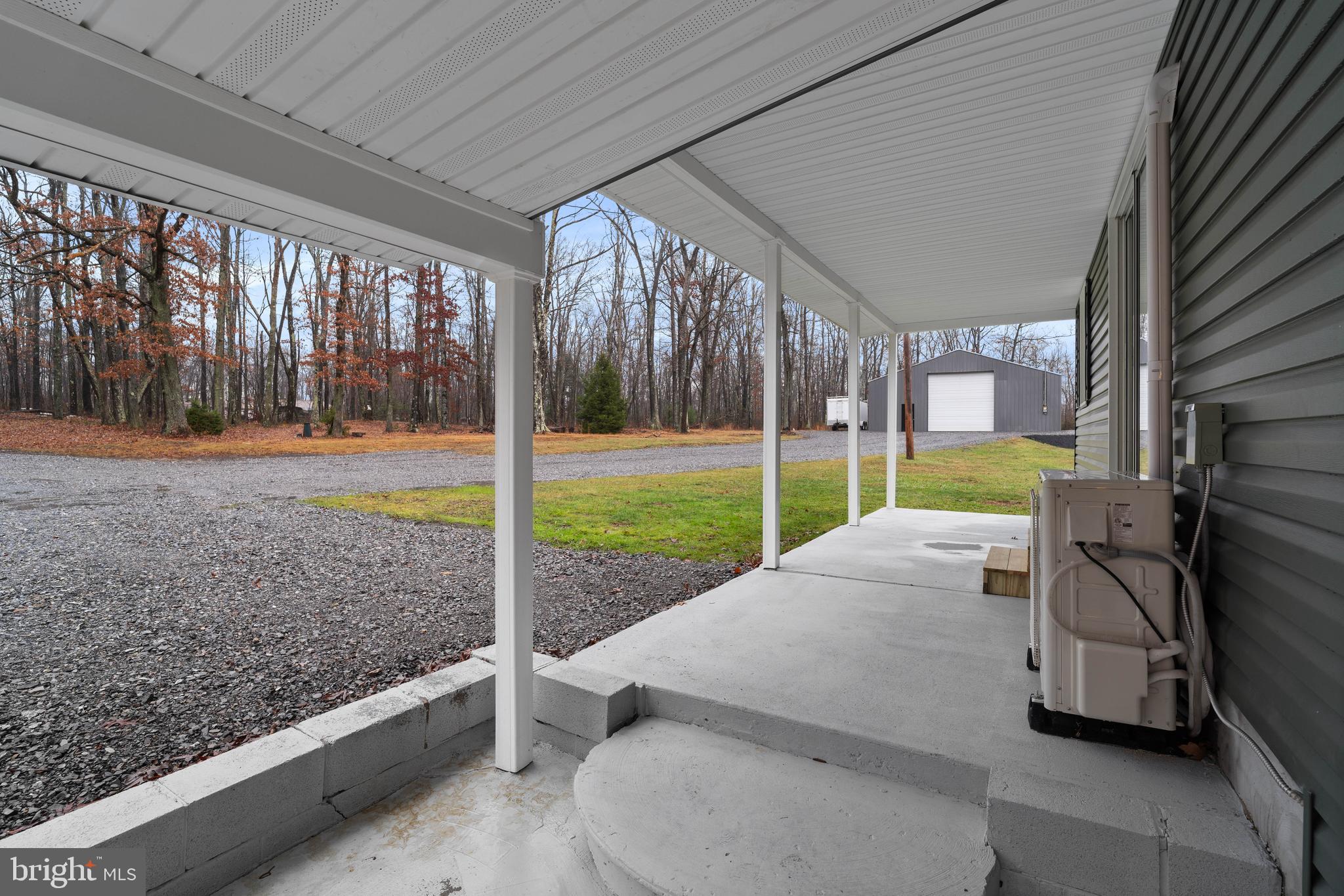 772 Link Rd