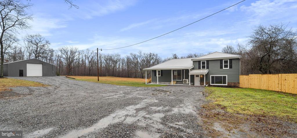772 Link Rd