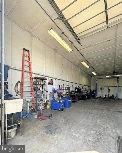 40 Sawmill St
