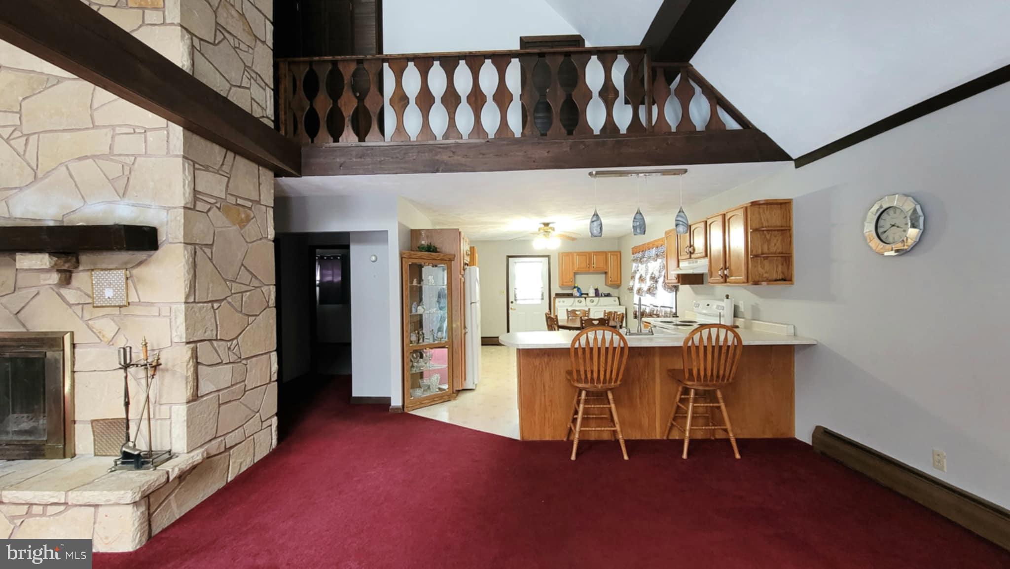 54 Ambrose Ln