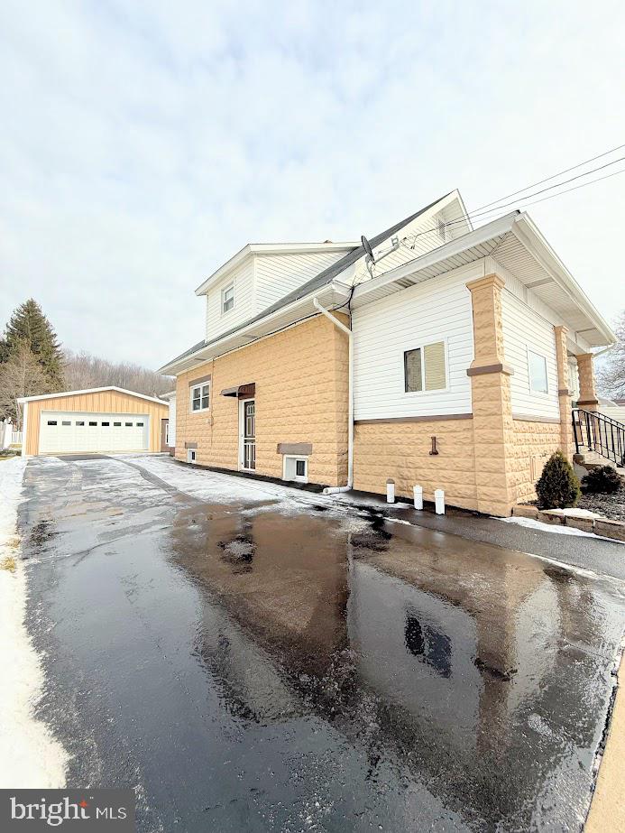114 Kate St
