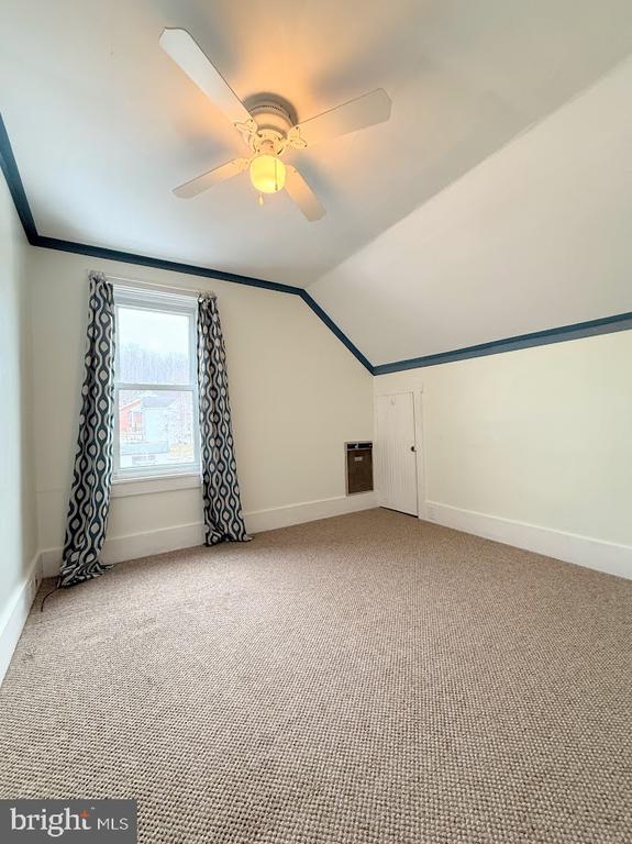 114 Kate St
