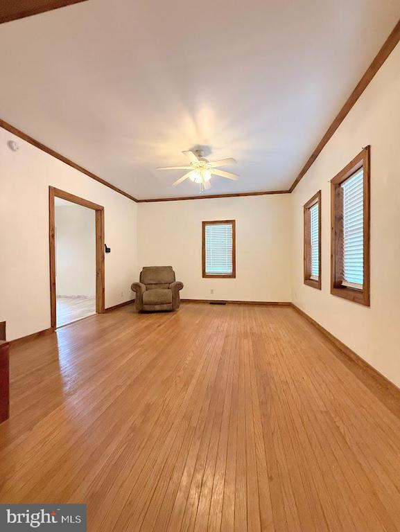 114 Kate St