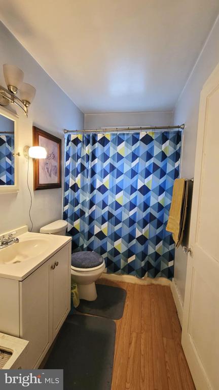 138 Curtin St