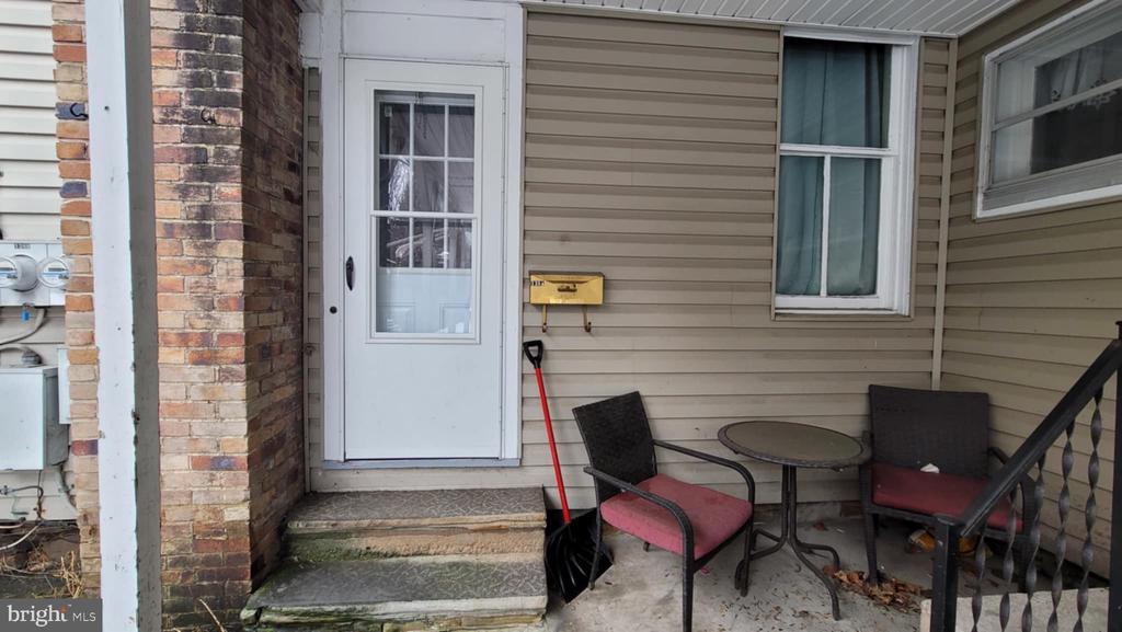 138 Curtin St