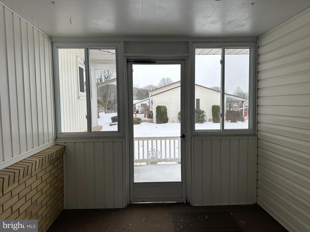 529 W Pauline Dr