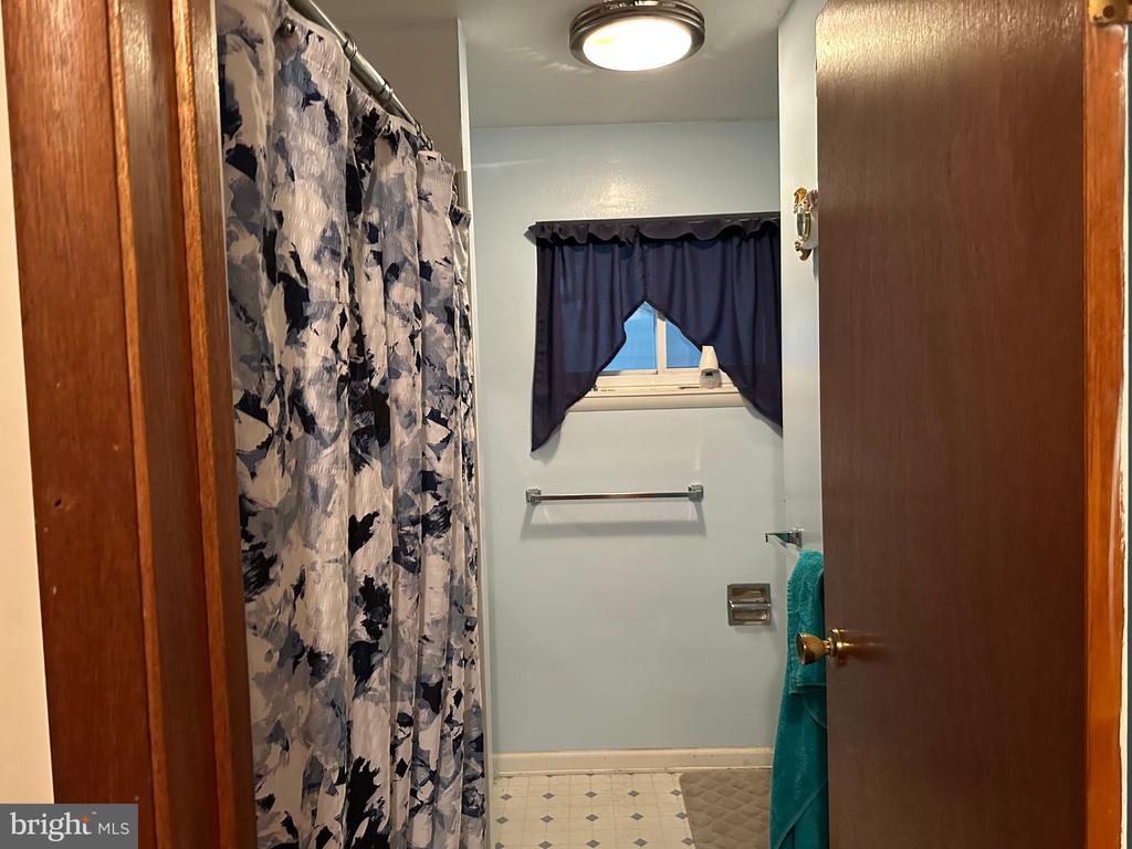 529 W Pauline Dr