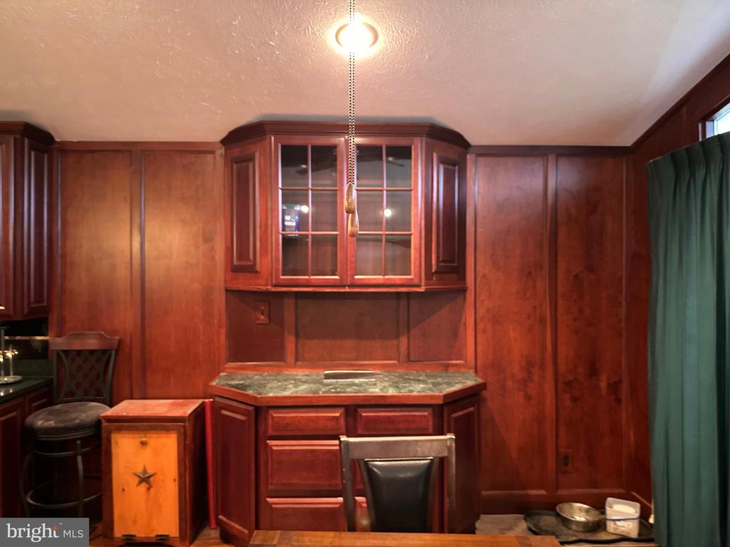 529 W Pauline Dr