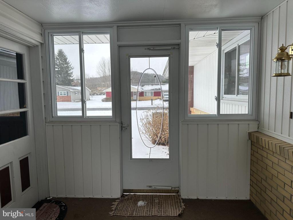 529 W Pauline Dr