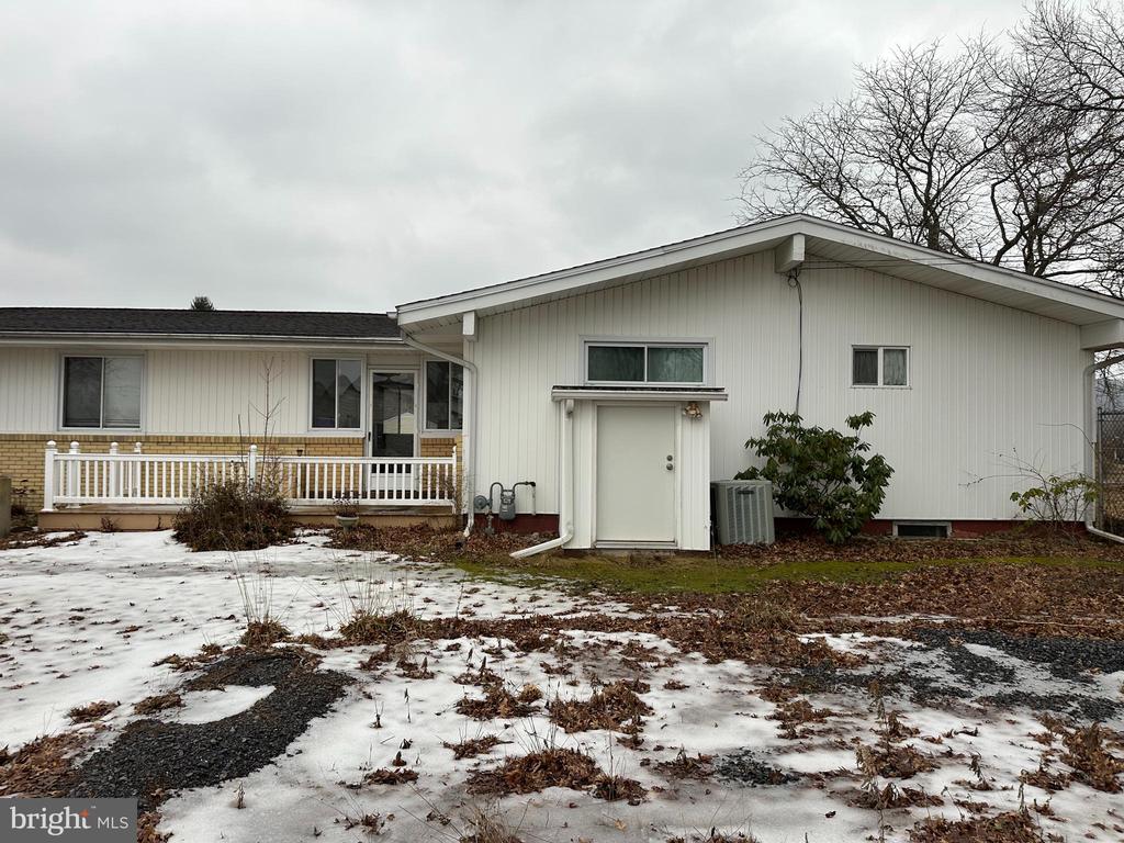 529 W Pauline Dr