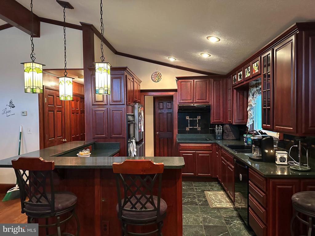 529 W Pauline Dr