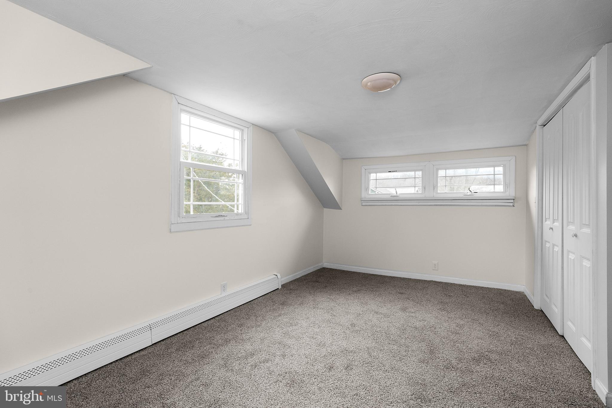 709 Linden St