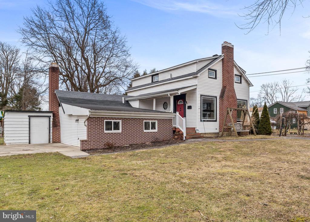 709 Linden St
