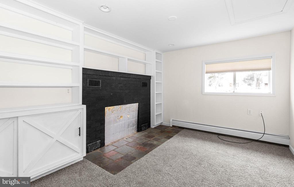 709 Linden St