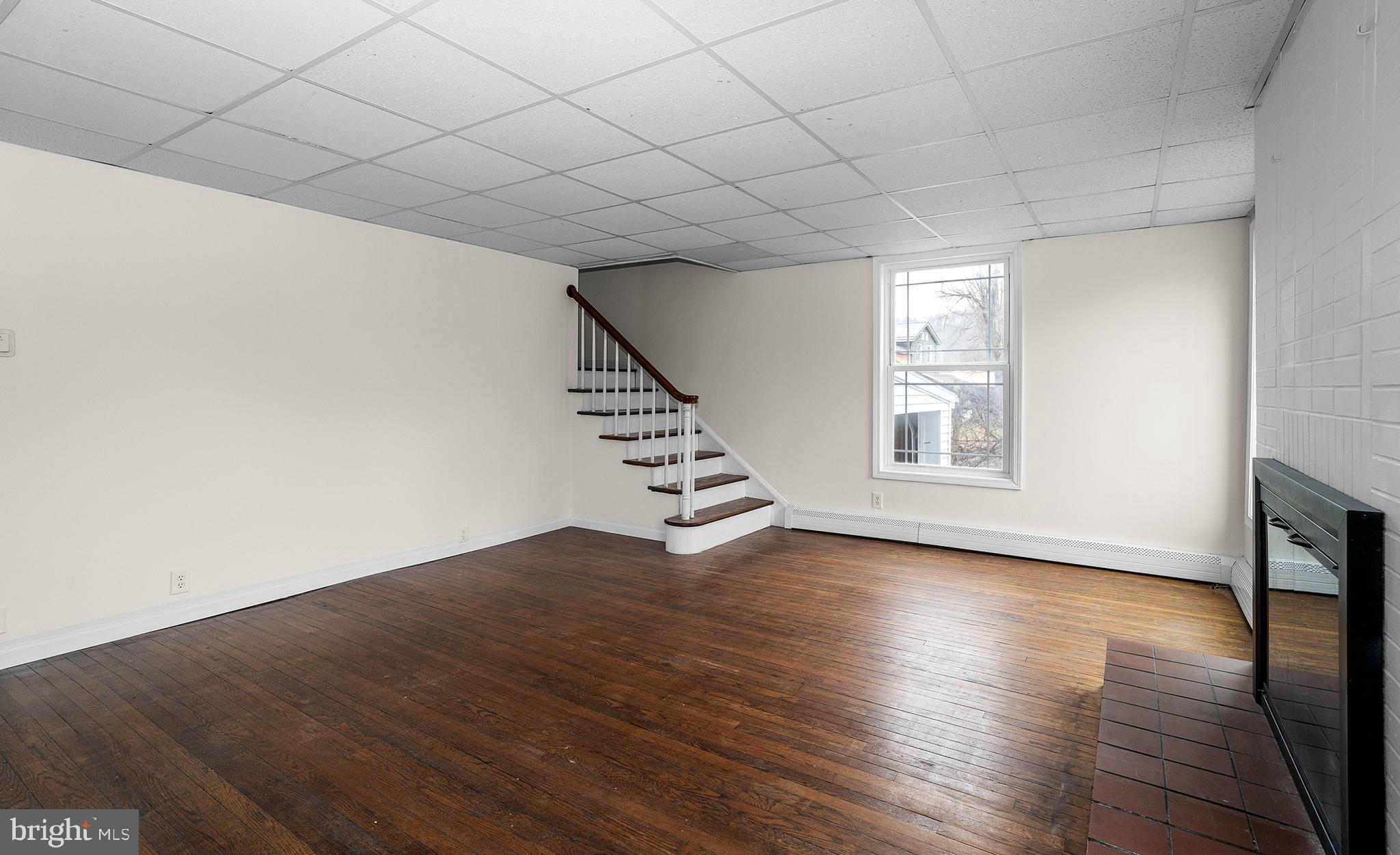 709 Linden St