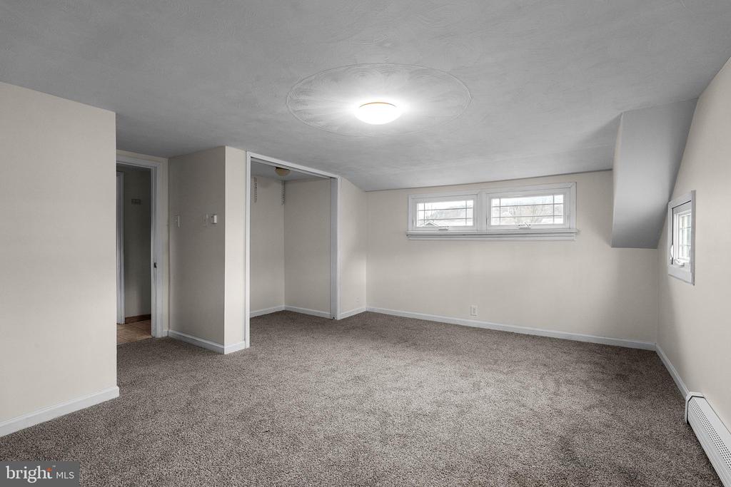709 Linden St