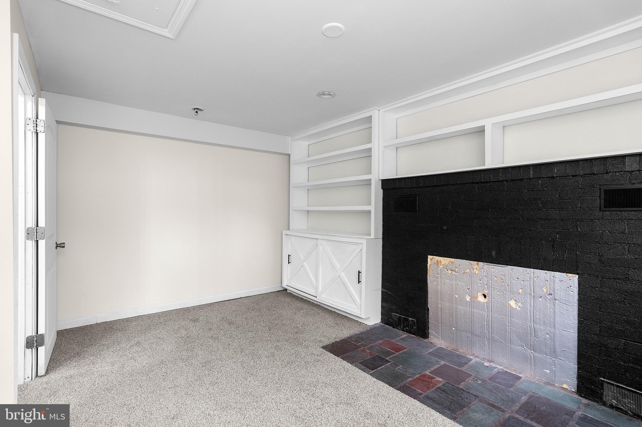 709 Linden St