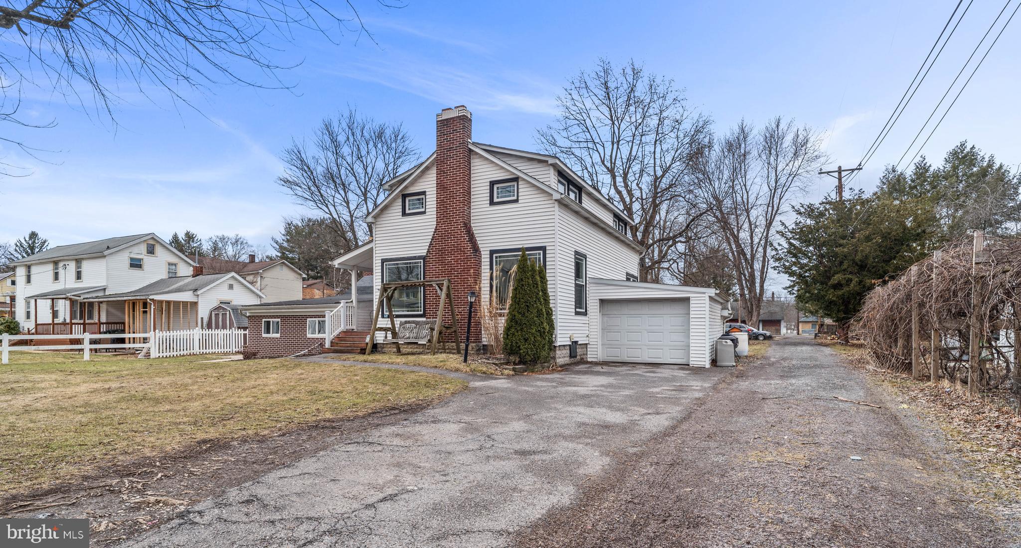 709 Linden St