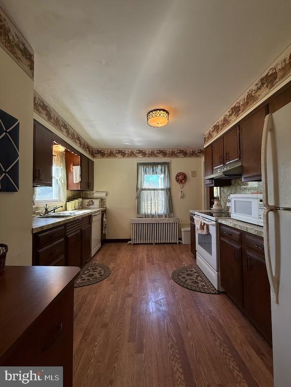 107 Short St