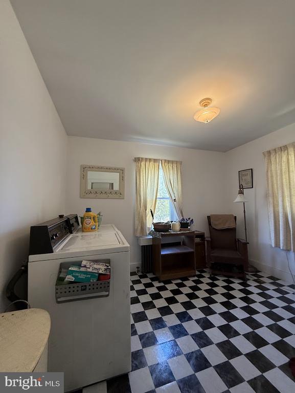 107 Short St