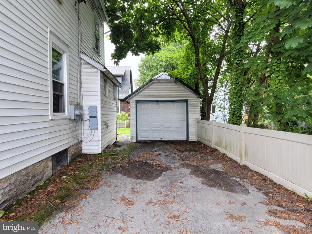 132 Curtin Street