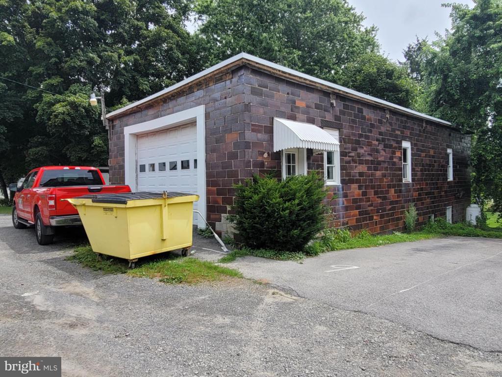 132 Curtin Street