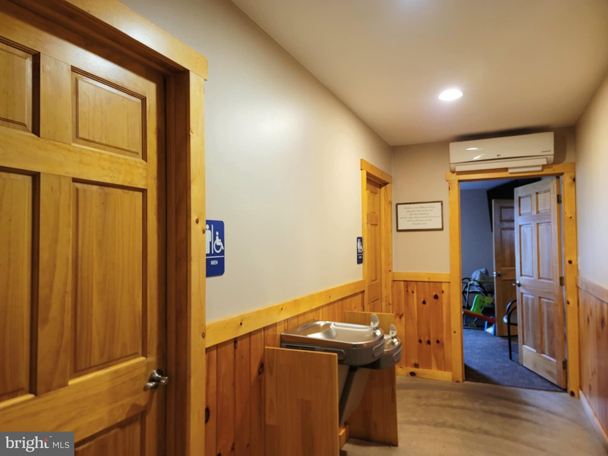 2806 Allport Cutoff