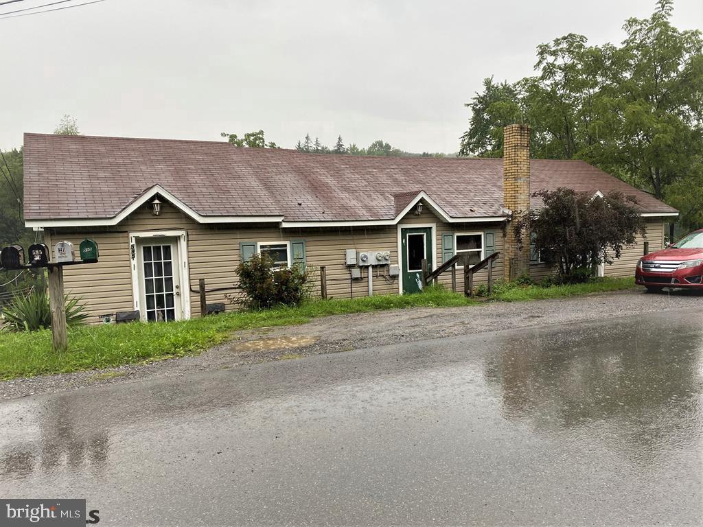 595 Ida St