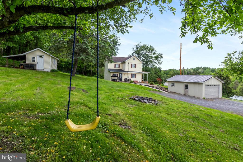 590 Frog Hollow Rd