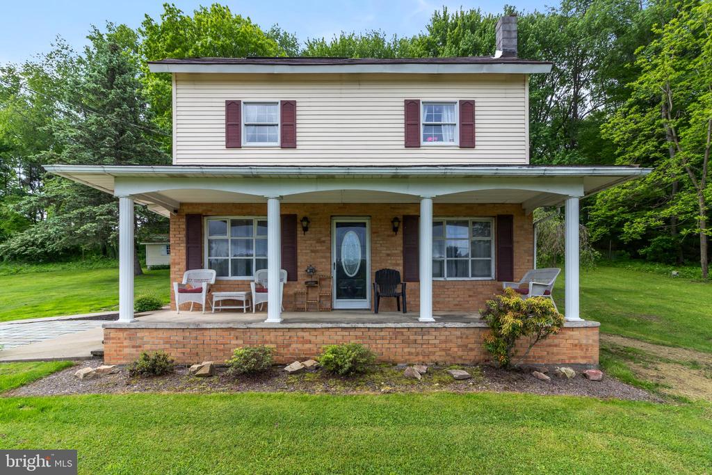 590 Frog Hollow Rd