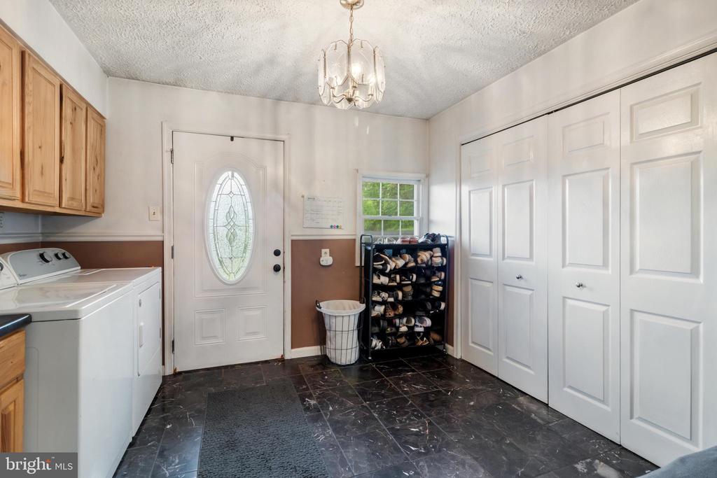 590 Frog Hollow Rd