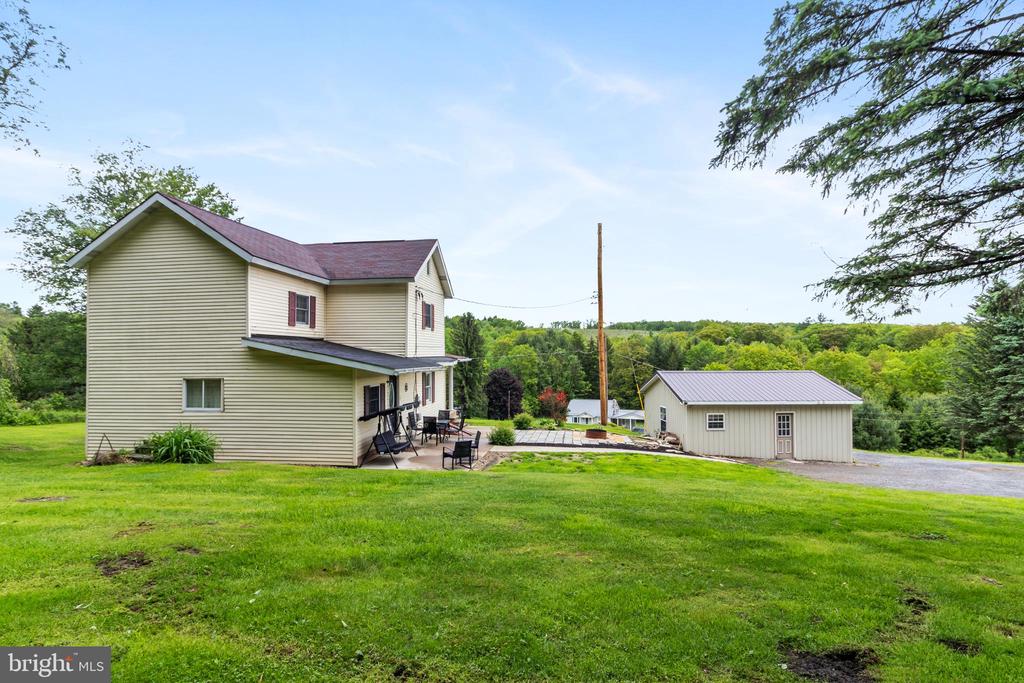 590 Frog Hollow Rd