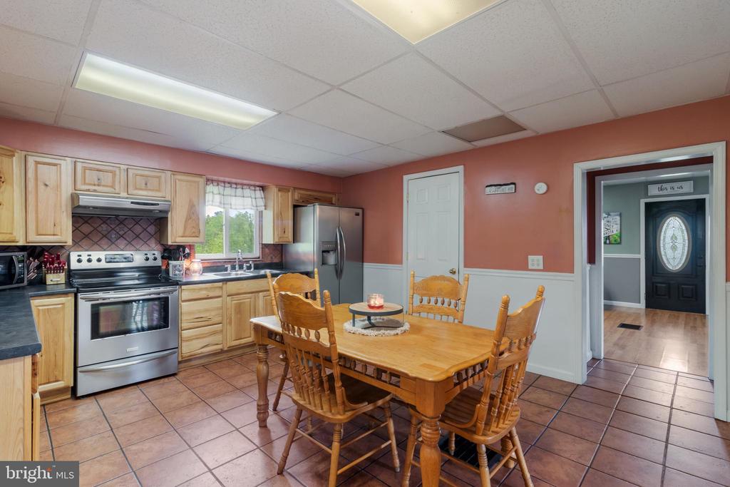 590 Frog Hollow Rd