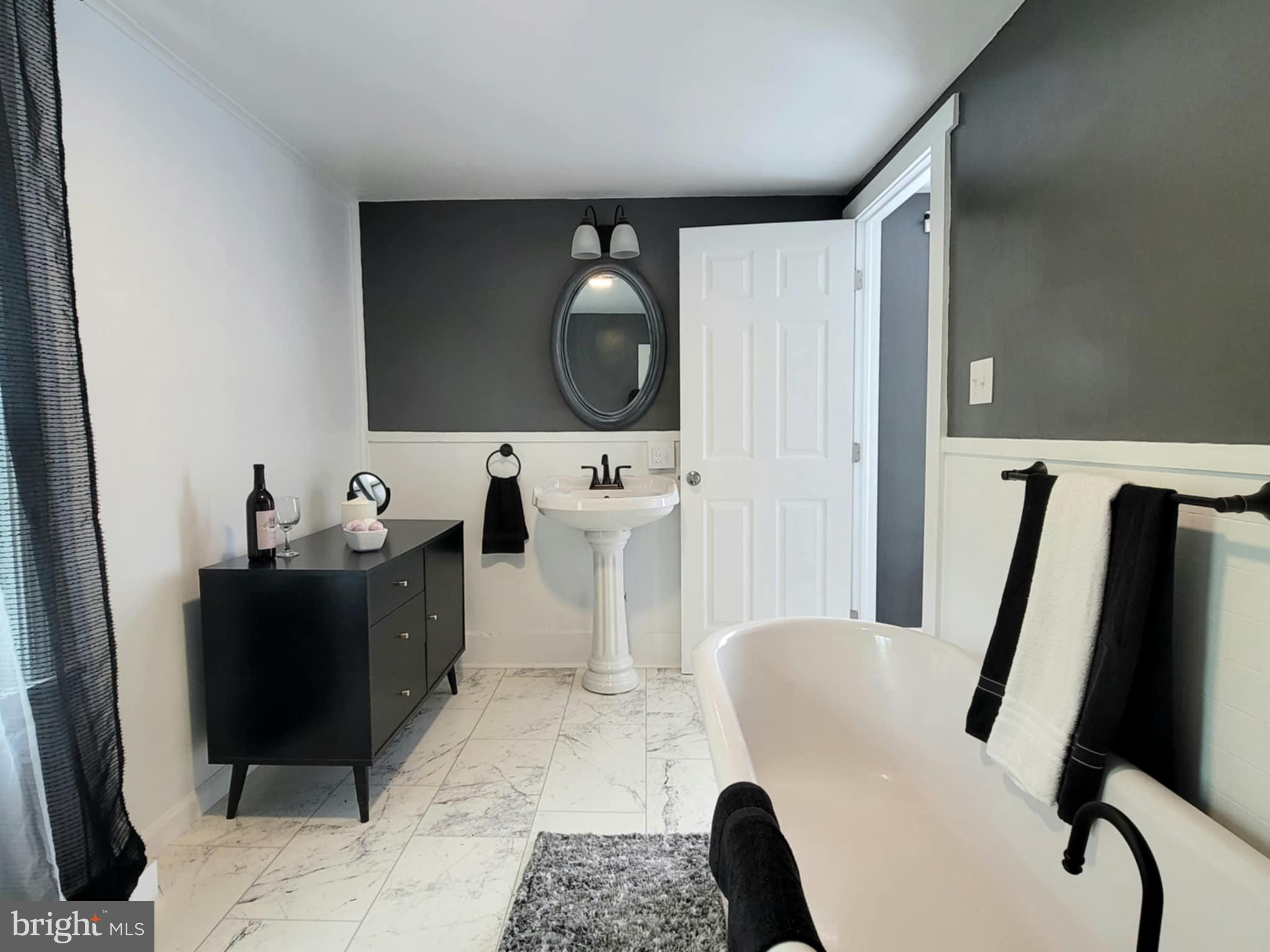 189 Rolling Stone Rd