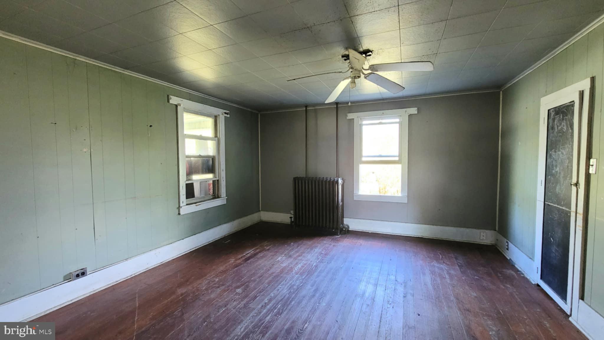 1511 Old Turnpike Rd