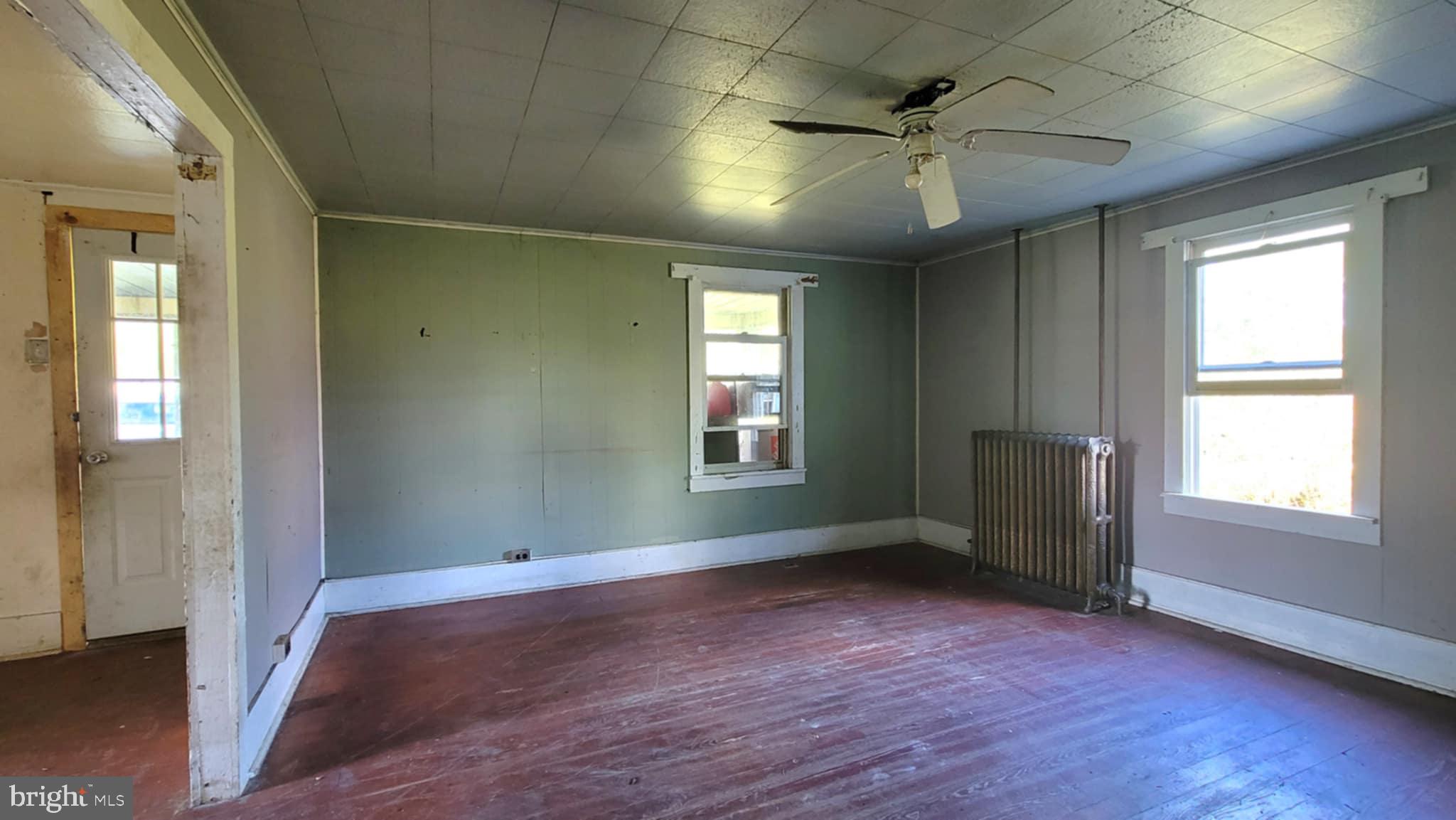 1511 Old Turnpike Rd