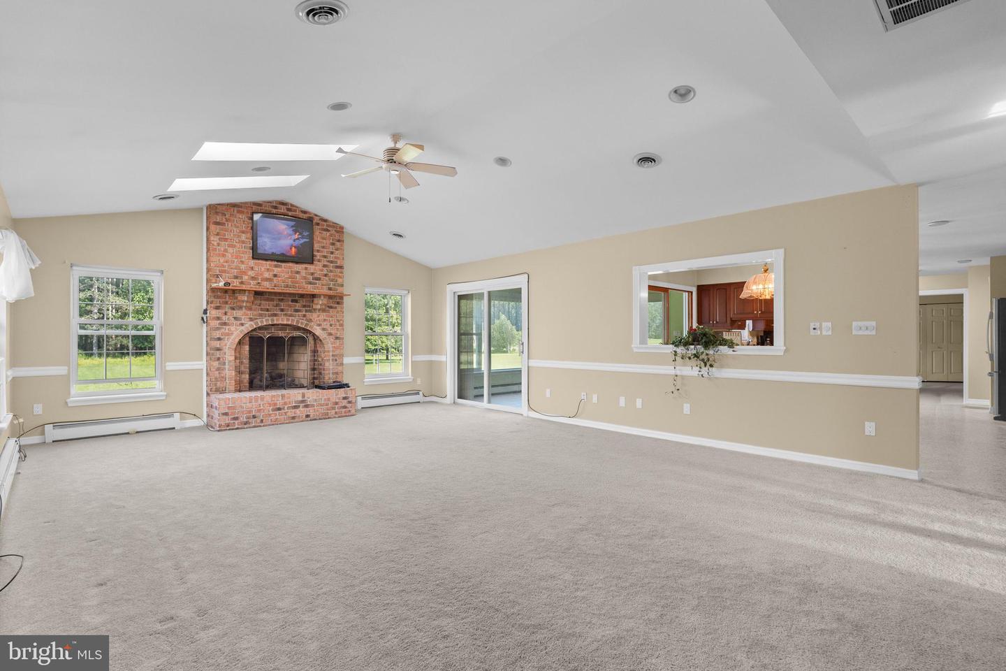 882 Rolling Stone Road