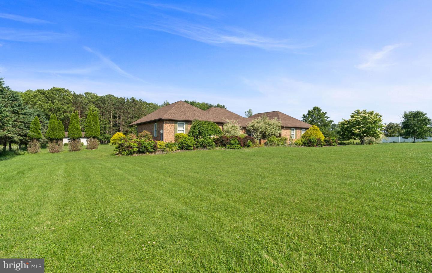 882 Rolling Stone Road